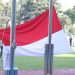 Siswa-siswi SLB Cilacap sebagai pengibar bendera pada Upacara HUT ke-77 RI Pertamina di Kilang Cilacap. (ISTIMEWA)