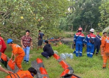 Koordinasi gabungan Fuel Terminal Lomanis, Fuel Terminal Maos, Refinery Unit Cilacap dan Pertamina Trans Kontinental untuk penanganan rembesan. (ISTIMEWA)
