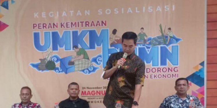 Anggota Komisi VI DPR RI Fraksi PDI Perjuangan Daerah Pemilihan Jawa Tengah VIII, Adisatrya Suryo Sulisto saat memaparkan kinerja PT Adhi Karya. (Istimewa)