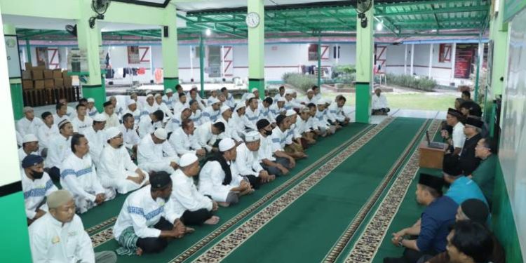 Rangkaian kegiatan baksos yang bertajuk "Energi Berbagi di Bulan Suci" di Lapas Kembang Kuning, Nusakambangan. (ISTIMEWA)