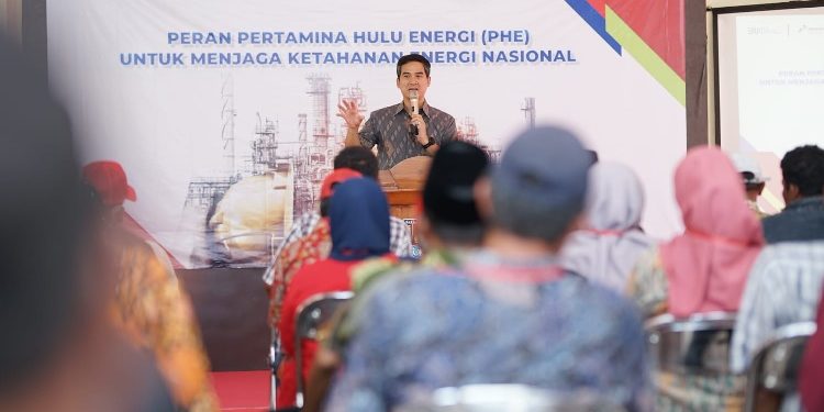 Adisatrya dalam kegiatan sosialisasi kepada masyarakat di Balai Kecamatan Kesugihan, Kabupaten Cilacap dengan mengusung tema "Peran Pertamina Hulu Energi Untuk Menjaga Ketahanan Energi Nasional” pada Sabtu (27/05/2023). (Istimewa)