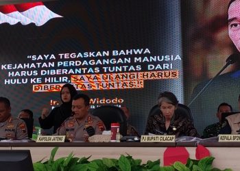 Kapolda Jateng saat konferensi pers di Mapolres Cilacap, Selasa (6/6/2023). (Wagino/CILACAPMEDIA.com