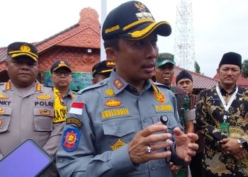 Menghadapi Pemuli 2024, PJ Bupati Cilacap Awaluddin Muuri minta Linmas menjalankan tugas sesuai aturan. (Wagino/CILACAPMEDIA)