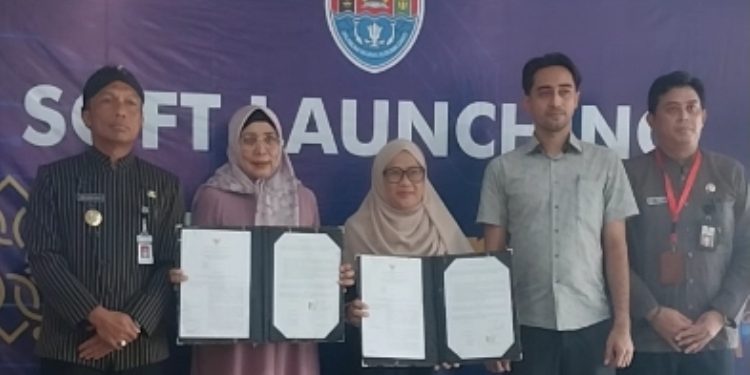 PJ Bupati Cilacap soft launching MPP online. (Wagino/CILACAPMEDIA)