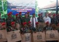 Momen 26 Prajurit Kopassus saat dijamu oleh Ethos Kreatif Indonesia mewakili orang tua yang tak hadir saat pembaretan di Nusakambangan. (Wagino/CILACAPMEDIA)
