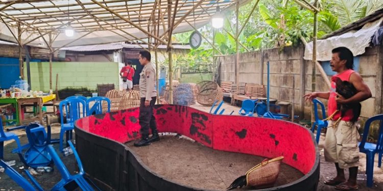 Arena sabung ayam milik Warsono di Desa Jepara Wetan, Kecamatan Binangun dibubarkan polisi. (ISTIMEWA)