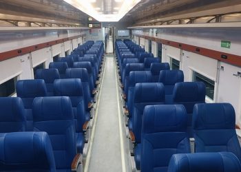 PT Kereta Api Indonesia (KAI) resmi mengoperasikan rangkaian kereta ekonomi New Generation menggantikan kelas bisnis untuk perjalanan rute Cilacap - Surabaya Pasarturi PP. (Wagino/CILACAPMEDIA)