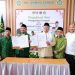 Menteri ATR/BPN Nusron Wahid, menandatangani MoU dengan Dewan Pimpinan Pusat (DPP) Persatuan Ummat Islam (PUI), di Pondok Pesantren Syamsul ‘Ulum, Kota Sukabumi, Rabu (16/04/2025). (ISTIMEWA)