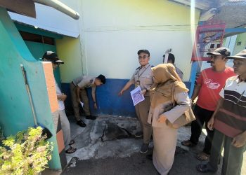 Tim Panitia Ajudikasi Kantor Pertanahan Kabupaten Cilacap melakukan pemeriksaan lapangan pelaksanaan Program SeHAT (Sertipikasi Hak Tanah) Nelayan Lintas Sektor Tahun 2025 di Kelurahan Cilacap dan Kelurahan Sidakaya, Kecamatan Cilacap Selatan. (ISTIMEWA)