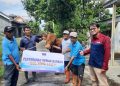 Pendistribusian hewan kurban oleh perwakilan PT S2P - PLTU Cilacap kepada penerima bantuan. (FOTO : ISTIMEWA)