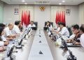 Sekjen Kementerian ATR/BPN, Pudji Prasetijanto Hadi dalam rapat yang berlangsung secara luring dan daring. (FOTO : ISTIMEWA)