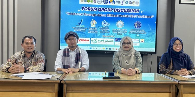 Fakultas Farmasi Universitas Muhammadiyah Purwokerto menggelar Focus Group Discussion (FGD). Kegiatan digelar selama dua hari di Purwokerto pada 6-7 September 2025. (FOTO : ISTIMEWA)